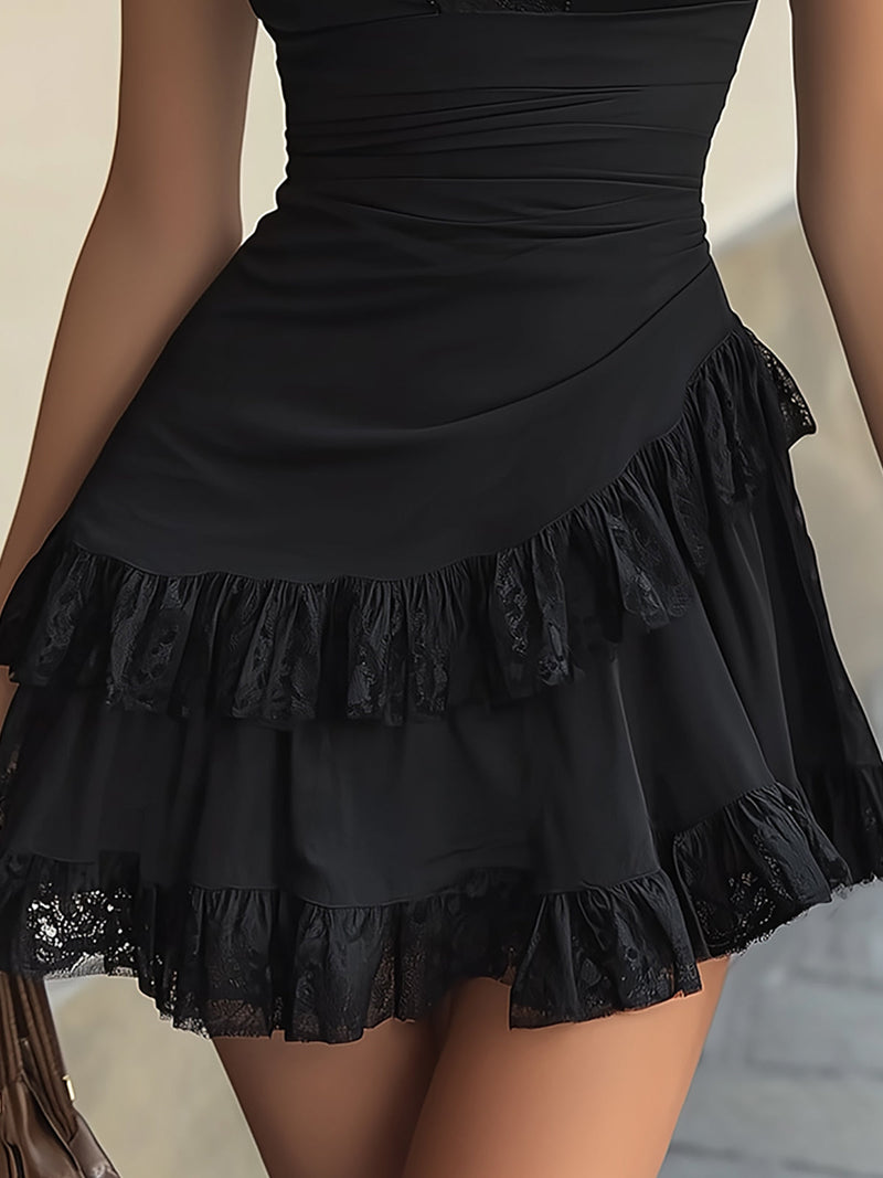 Stella | Abito Corto in Pizzo Nero, l'eleganza che non chiede permesso