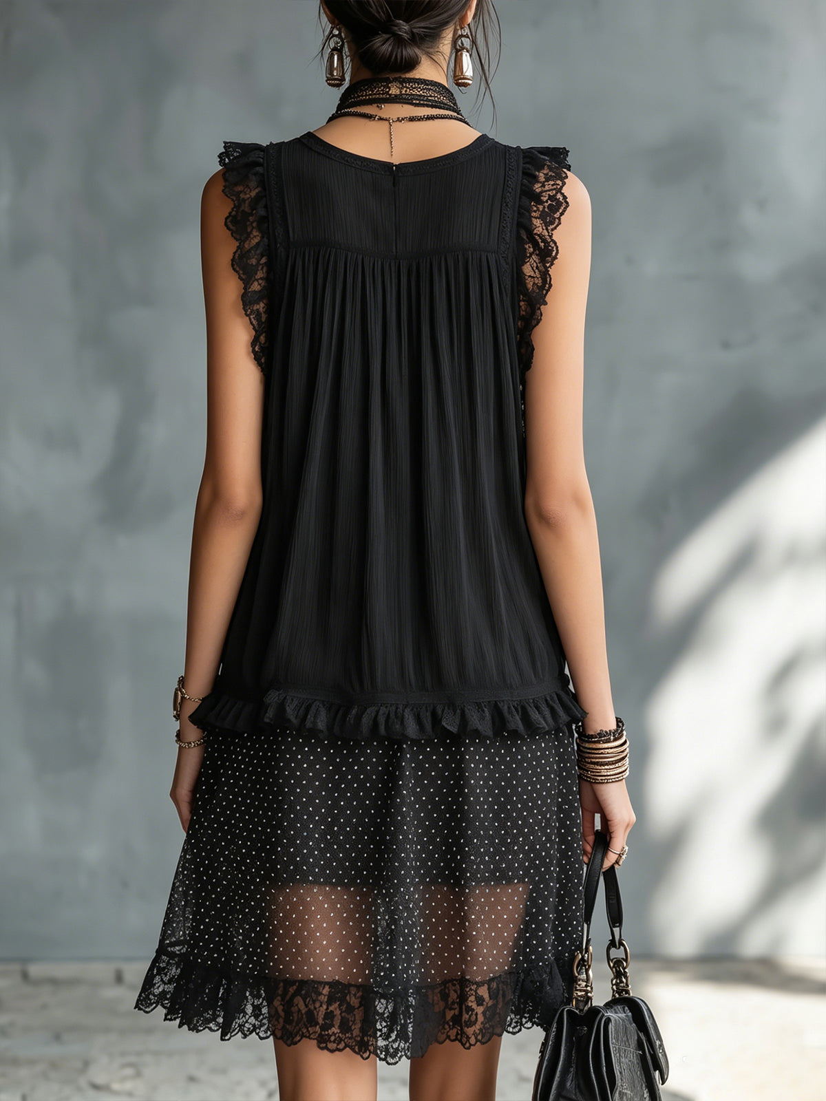 Pauline | Robe Mini Transparente à Pois, Volants et Bordure en Dentelle Noire